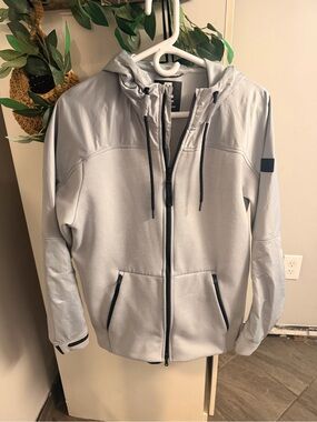 Under Armour Light Gray Hooded Zip-Front Jacket with Black Accents
